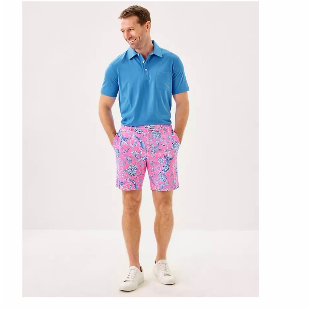 Lilly Pulitzer Pink and Blue Men's Shorts

Rousseau Pink Barefoot Beachcombers